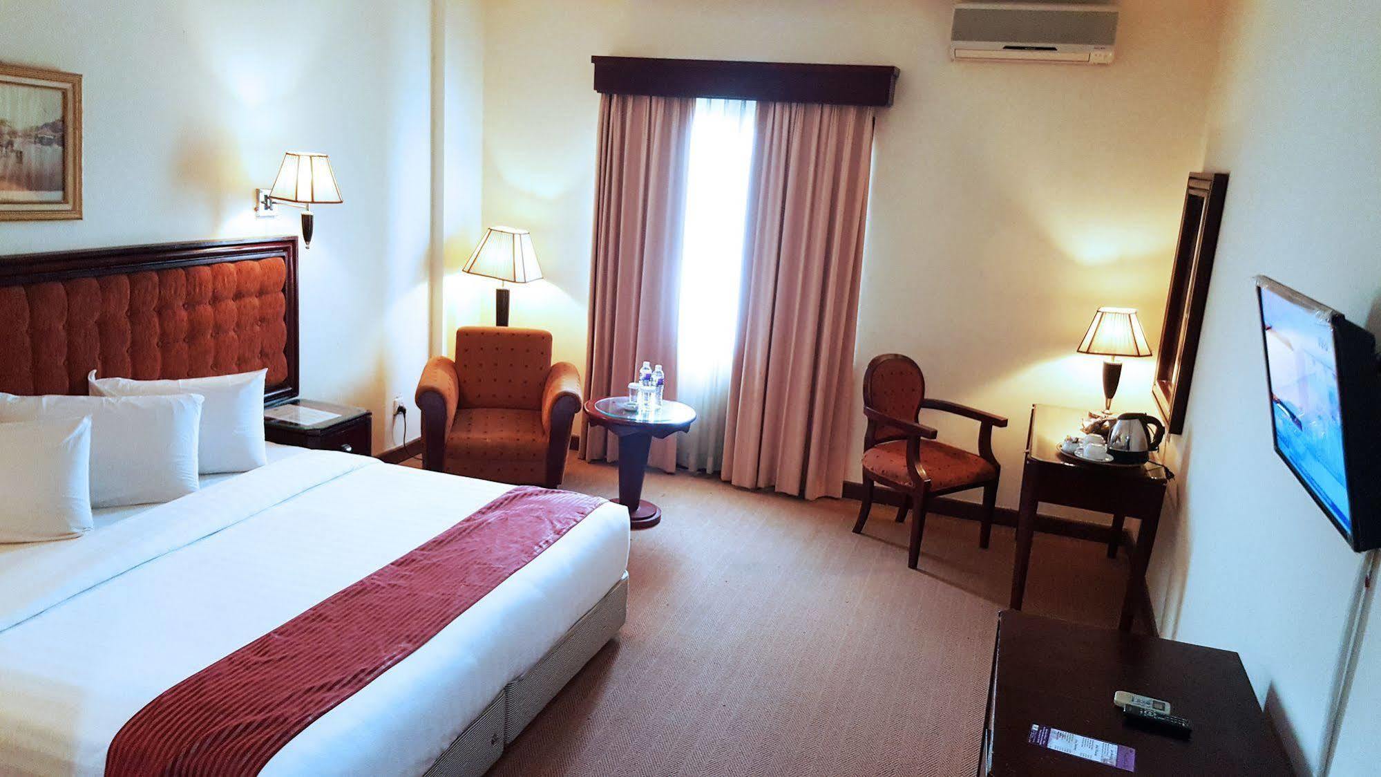 Harbourbay Amir Hotel Batam エクステリア 写真