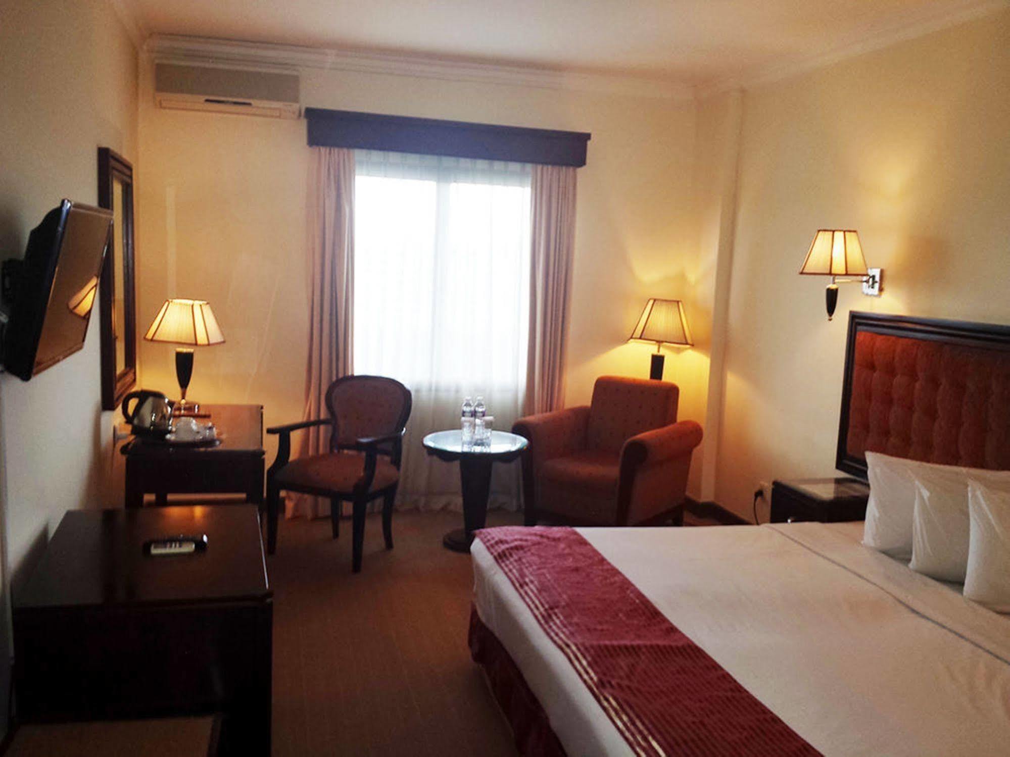 Harbourbay Amir Hotel Batam エクステリア 写真